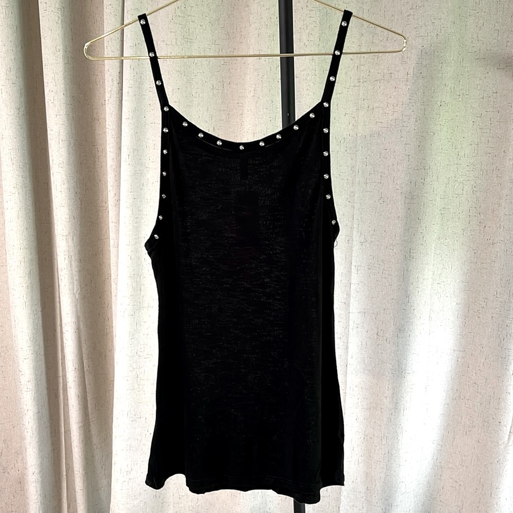 Emma and Sam stud trimmed tank